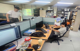 컴퓨터공학과 프로젝트 Lab실 사진